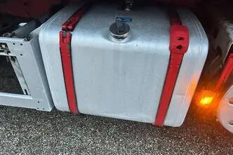 Scania P270, 8.9, 198 kW, diisel, tagavedu