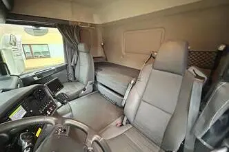 Scania G450, 331 kW, diisel, automaat