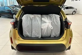 Toyota Yaris Cross, 1.5, 68 kW, hübriid, automaat, esivedu