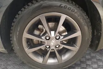 Hyundai i10, 1.0, 74 kW, bensiin, manuaal, esivedu