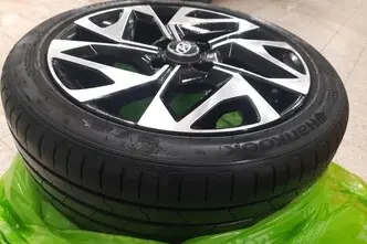 Hyundai i10, 1.0, 74 kW, bensiin, manuaal, esivedu