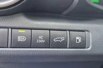 Toyota C-HR, 2.0, 111 kW, pistikhübriid, automaat, esivedu