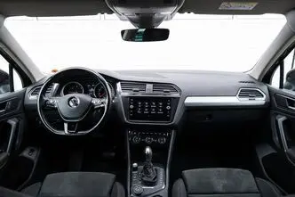 Volkswagen Tiguan, 2.0, 110 kW, дизель, автомат, полный привод