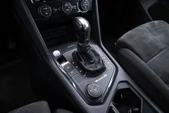 Volkswagen Tiguan, 2.0, 110 kW, дизель, автомат, полный привод