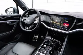 Volkswagen Touareg, 3.0, 257 kW, бензин, автомат, полный привод