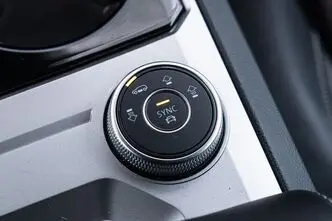 Volkswagen Touareg, 3.0, 257 kW, бензин, автомат, полный привод