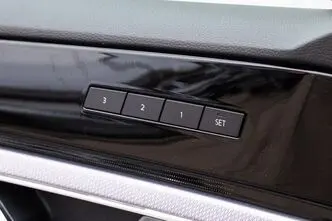 Volkswagen Touareg, 3.0, 257 kW, бензин, автомат, полный привод