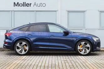 Audi e-tron, 300 kW, elekter, automaat