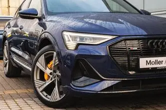 Audi e-tron, 300 kW, elekter, automaat