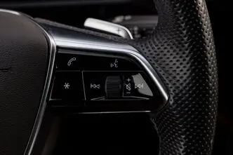 Audi e-tron, 300 kW, elekter, automaat