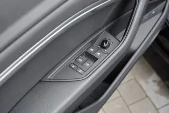 Audi e-tron, 230 kW, electric, automatic, four-wheel drive