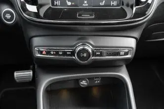 Volvo XC40, 2.0, 110 kW, diesel, automatic, front-wheel drive