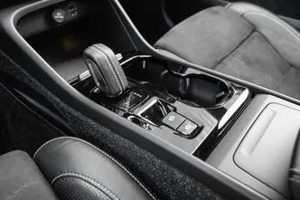 Volvo XC40, 2.0, 110 kW, diesel, automatic, front-wheel drive