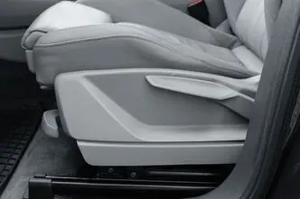 Audi Q5, 2.0, 220 kW, plug-in hybrid, automatic, four-wheel drive