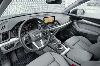 Audi Q5, 2.0, 220 kW, plug-in hybrid, automatic, four-wheel drive