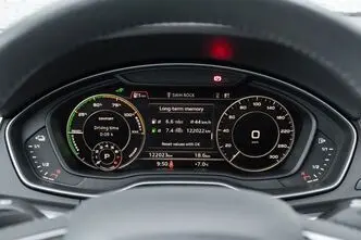 Audi Q5, 2.0, 220 kW, plug-in hybrid, automatic, four-wheel drive