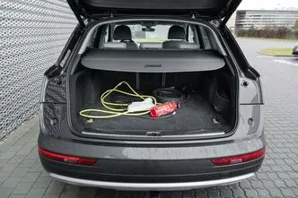 Audi Q5, 2.0, 220 kW, plug-in hybrid, automatic, four-wheel drive