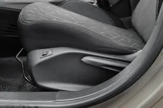 Peugeot 2008, 1.6, 73 kW, diesel, manual, front-wheel drive