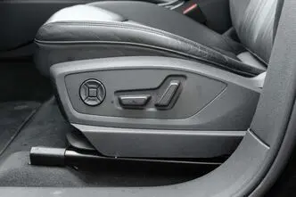 Audi e-tron, 230 kW, electric, automatic, four-wheel drive