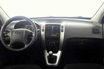 Hyundai Tucson, 2.0, 104 kW, bensiin, manuaal, nelikvedu