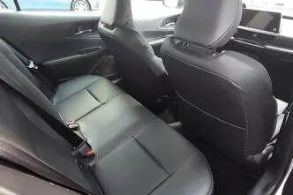 Toyota Prius, 2.0, 111 kW, pistikhübriid, automaat, esivedu