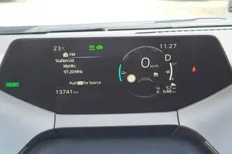 Toyota Prius, 2.0, 111 kW, pistikhübriid, automaat, esivedu
