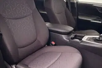 Toyota RAV4, 2.5, 131 kW, hybrid, automatic, front-wheel drive