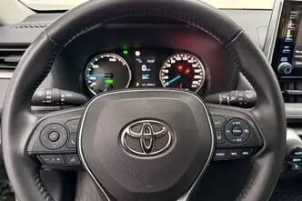 Toyota RAV4, 2.5, 131 kW, hybrid, automatic, front-wheel drive
