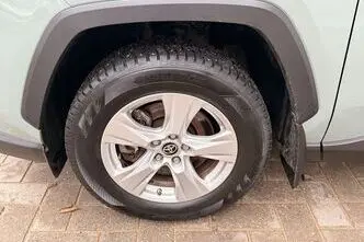 Toyota RAV4, 2.5, 131 kW, hybrid, automatic, front-wheel drive