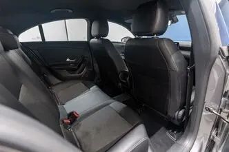 Mercedes-Benz CLA 180, 1.5, 85 kW, diesel, automatic, front-wheel drive