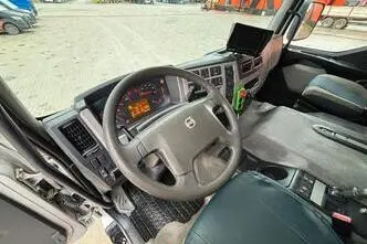 Volvo FE 320 6x2*4, 240 kW, dīzelis, automātiskā