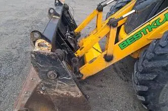 JCB 4CX