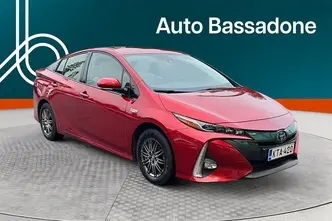 Toyota Prius, 1.8, 90 kW, plug-in hybrid, automatic, front-wheel drive