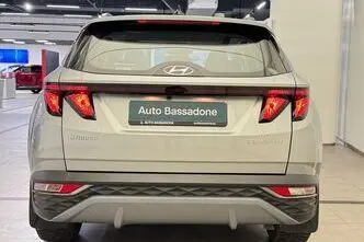 Hyundai Tucson, 1.6, 110.1 kW, bensiin, manuaal, esivedu
