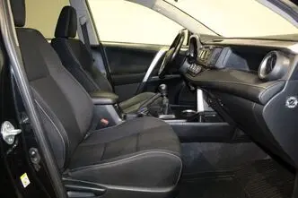 Toyota RAV4, 2.0, 112 kW, бензин, механическая, полный привод