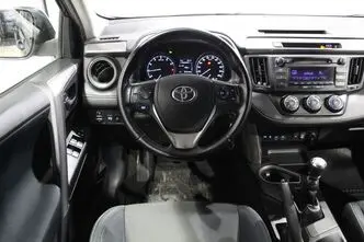 Toyota RAV4, 2.0, 112 kW, бензин, механическая, полный привод