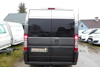 Peugeot Boxer, 110 kW, diesel, manual, front-wheel drive