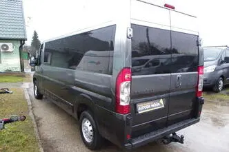 Peugeot Boxer, 110 kW, diesel, manual, front-wheel drive