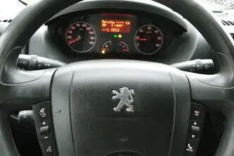 Peugeot Boxer, 110 kW, diesel, manual, front-wheel drive