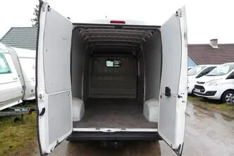 Peugeot Boxer, 110 kW, diesel, manual, front-wheel drive