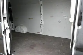 Peugeot Boxer, 110 kW, diesel, manual, front-wheel drive