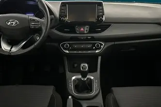 Hyundai i30, 1.5, 80 kW, petrol, manual, front-wheel drive