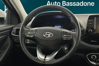 Hyundai i30, 1.5, 80 kW, petrol, manual, front-wheel drive