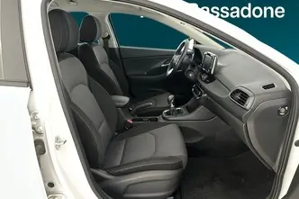 Hyundai i30, 1.5, 80 kW, petrol, manual, front-wheel drive