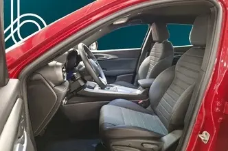 Alfa Romeo Tonale, 1.5, 118 kW, hybrid, automatic, front-wheel drive