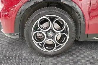 Alfa Romeo Tonale, 1.5, 118 kW, hybrid, automatic, front-wheel drive