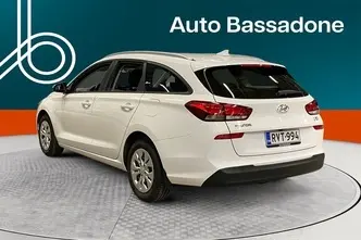 Hyundai i30, 1.5, 80 kW, petrol, manual, front-wheel drive