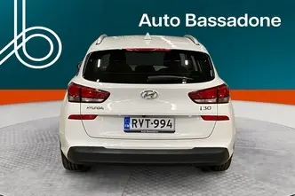 Hyundai i30, 1.5, 80 kW, petrol, manual, front-wheel drive