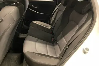 Hyundai i30, 1.5, 80 kW, petrol, manual, front-wheel drive