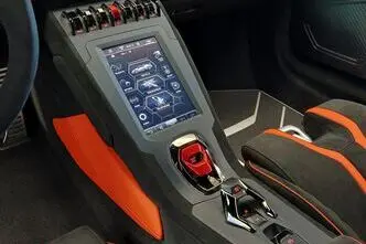 Lamborghini Huracán, 5.2, 470 kW, bensiin, automaat, tagavedu